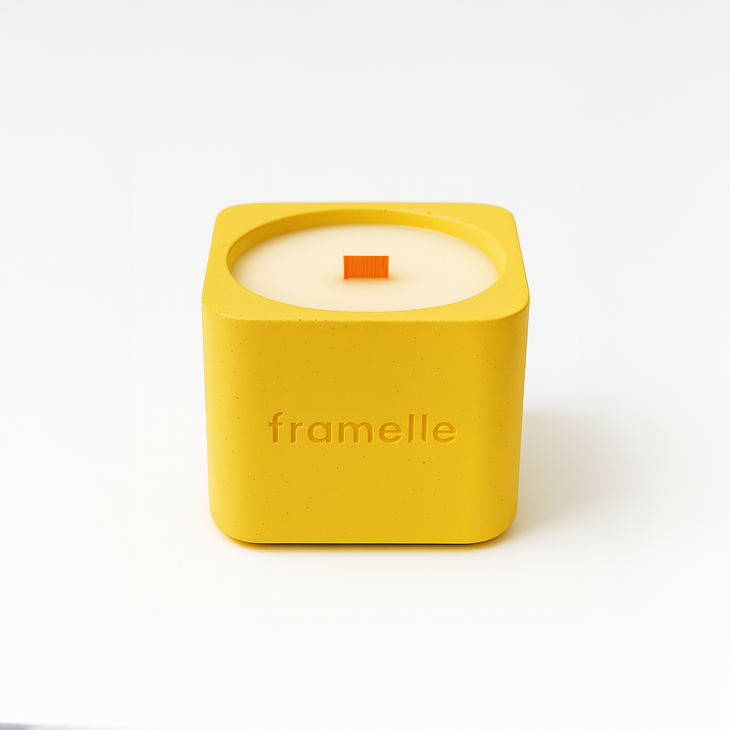 Odun Kokulu Mum 300gr (40 Saat) - Framelle Signature Serisi